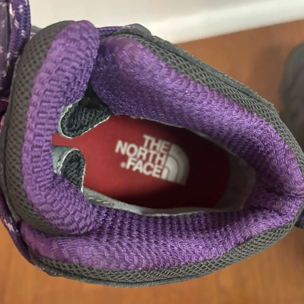 The North Face Women’s Hedgehog Fastpack Mid GTX Waterproof Hiking Boots Size 6